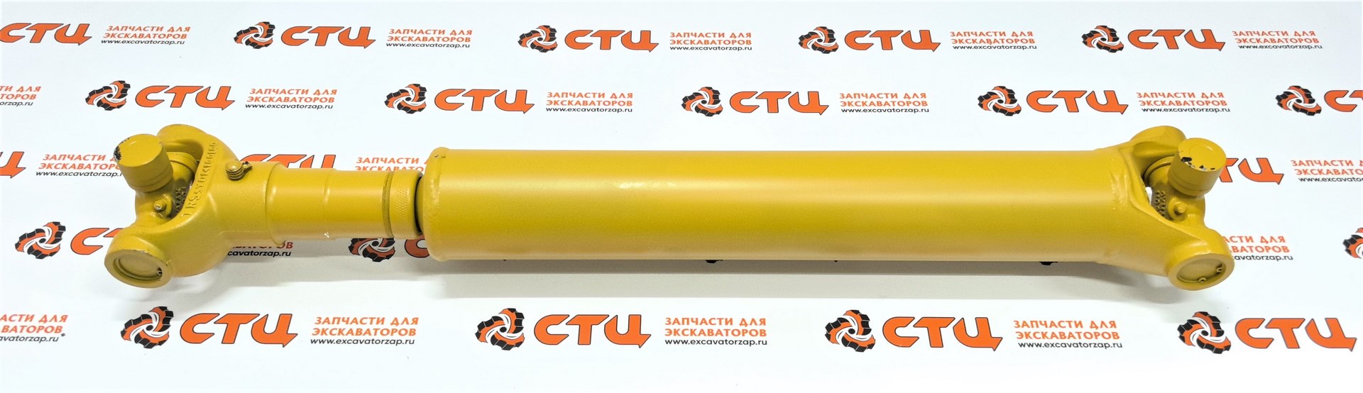 Карданный вал 304-3266, 3043266 передний экскаватора погрузчика CAT428E